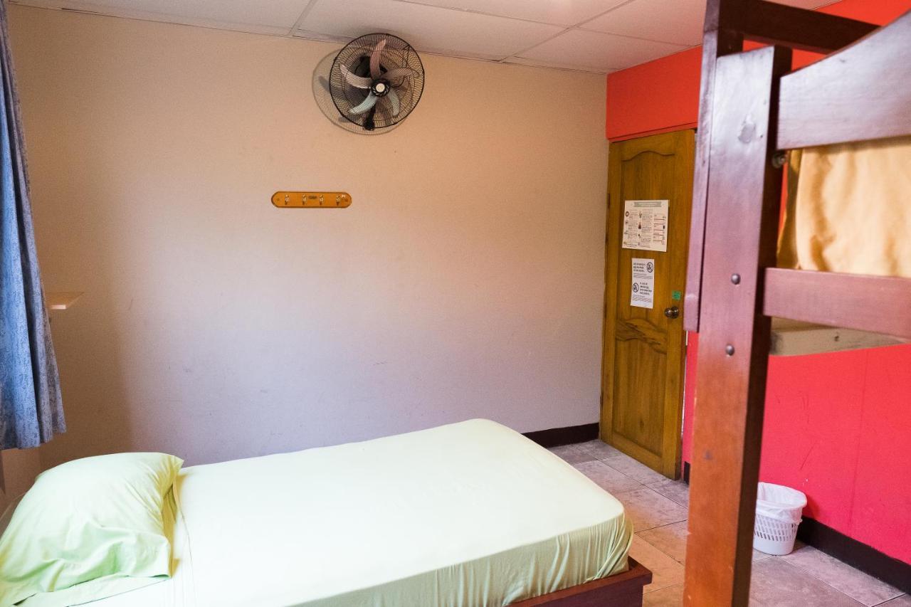 Hostel Nucapacha Guayaquil Esterno foto