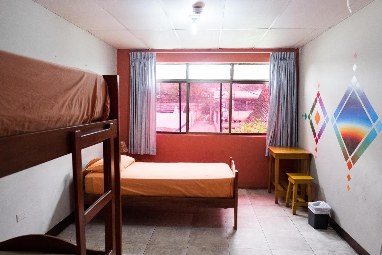 Hostel Nucapacha Guayaquil Esterno foto