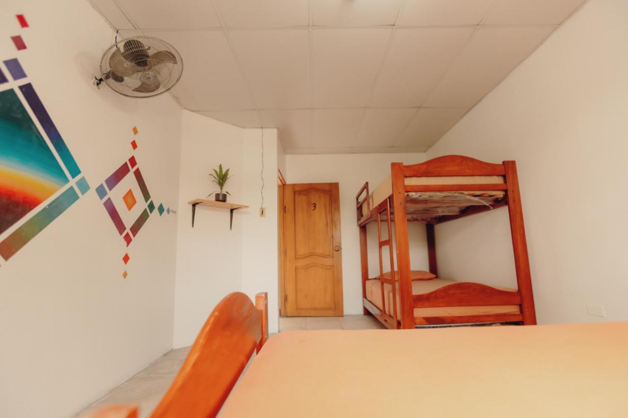 Hostel Nucapacha Guayaquil Esterno foto