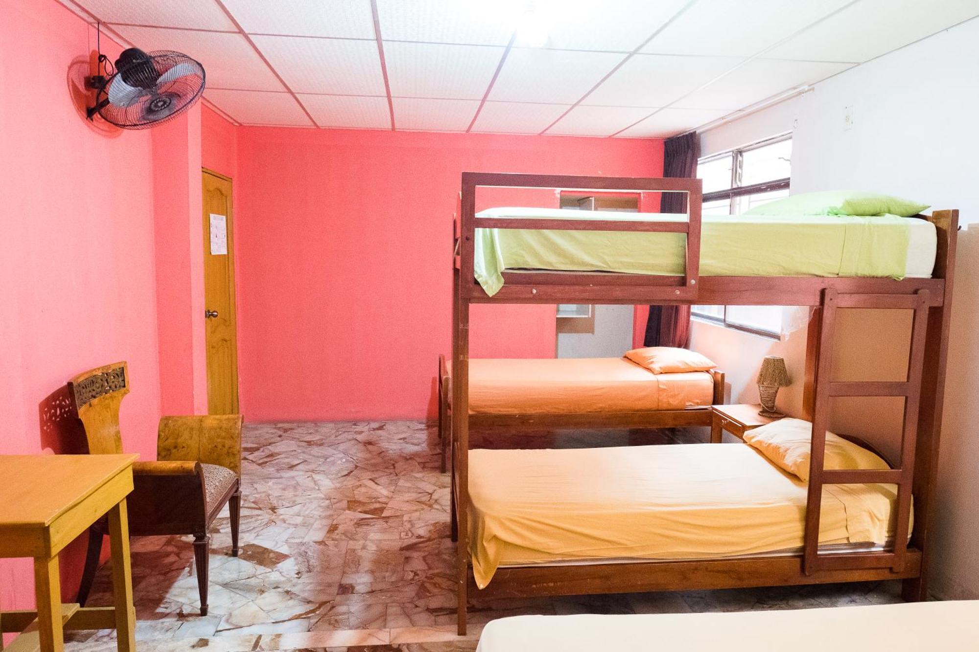 Hostel Nucapacha Guayaquil Esterno foto