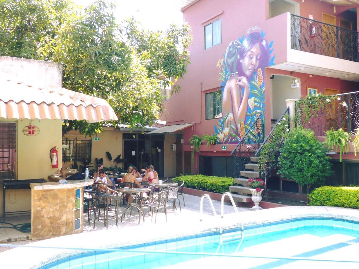 Hostel Nucapacha Guayaquil Esterno foto